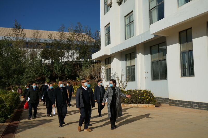 州人民政府州长陈真永到大理技师学院调研 学校常态化疫情防控工作