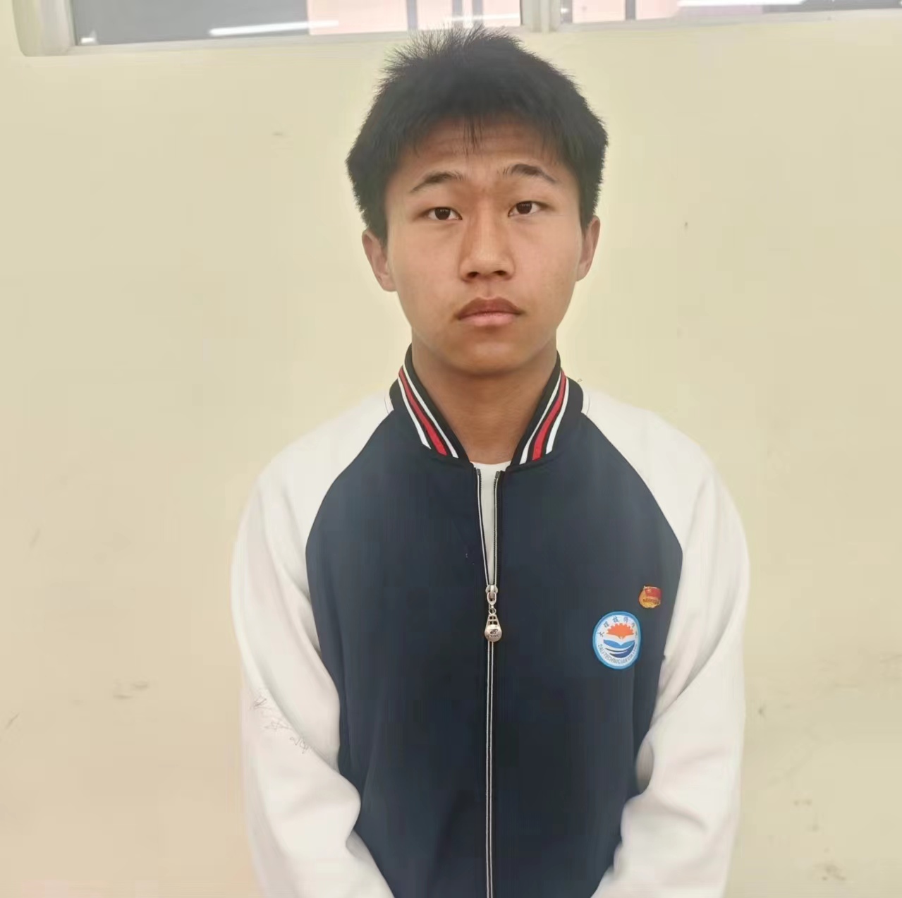 1716463831894181.jpg 毕夏凯2.jpg