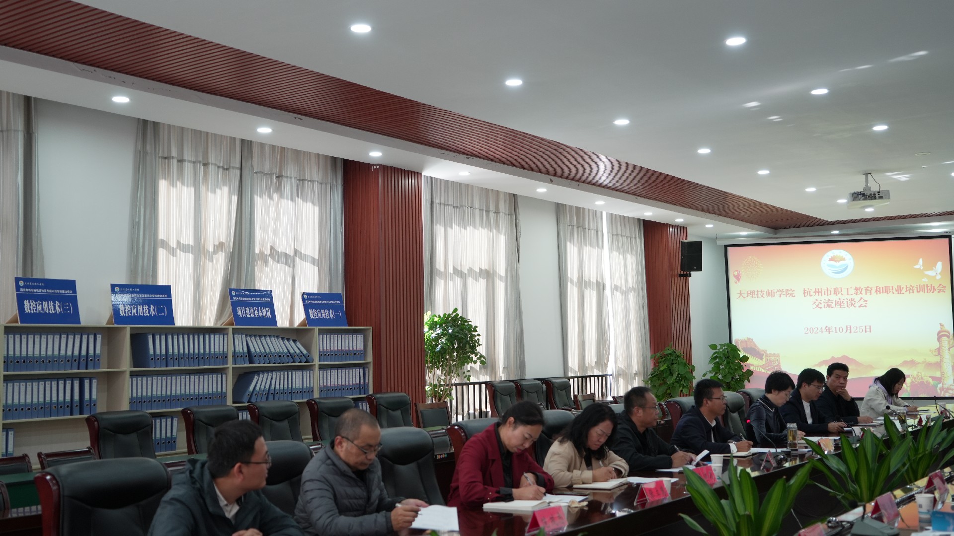 1730128188744214.jpg 20203447 - 副本.JPG