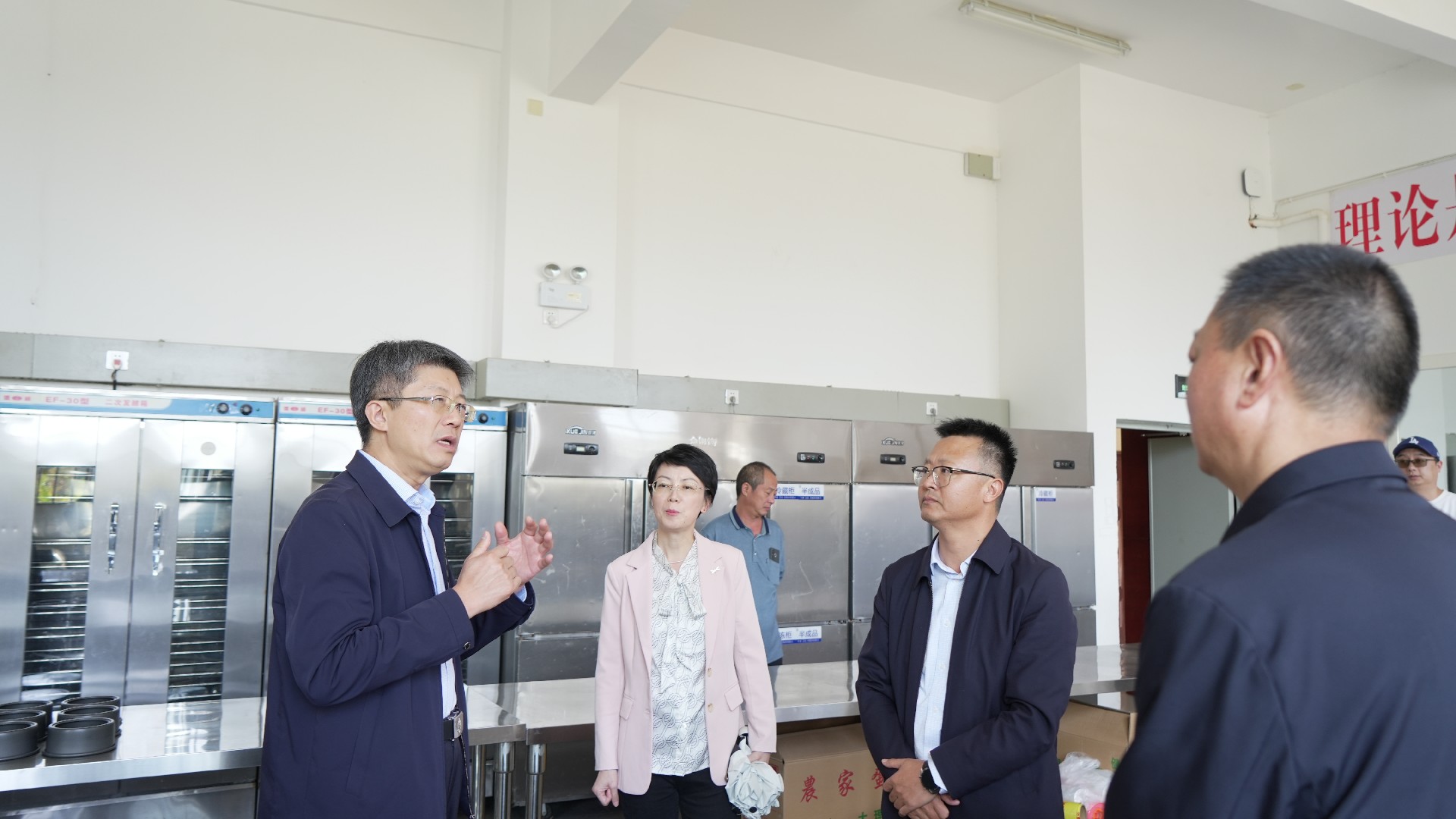 省人社厅郭品副厅长一行到学院调研