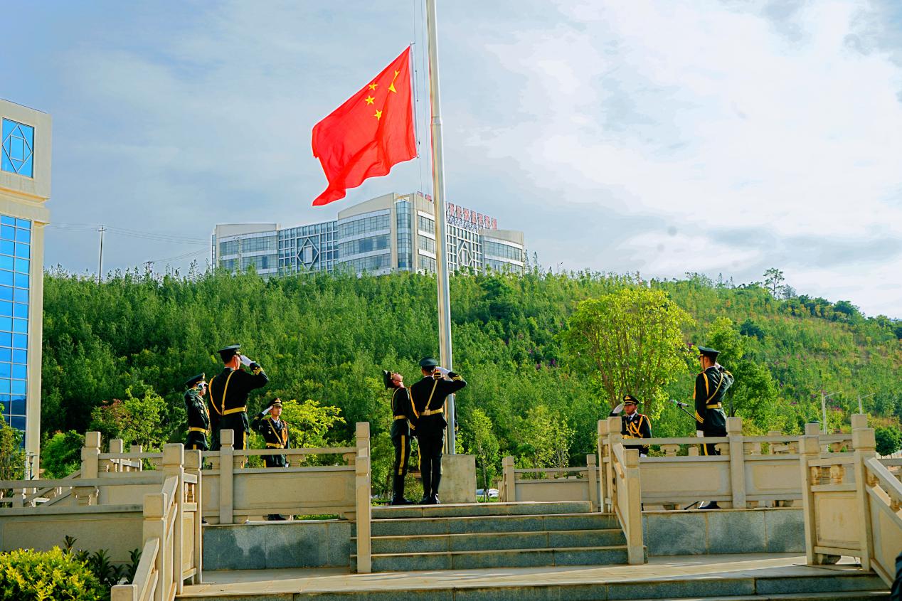 校园访谈